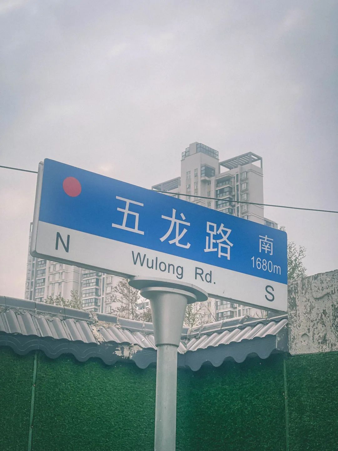 DƬ